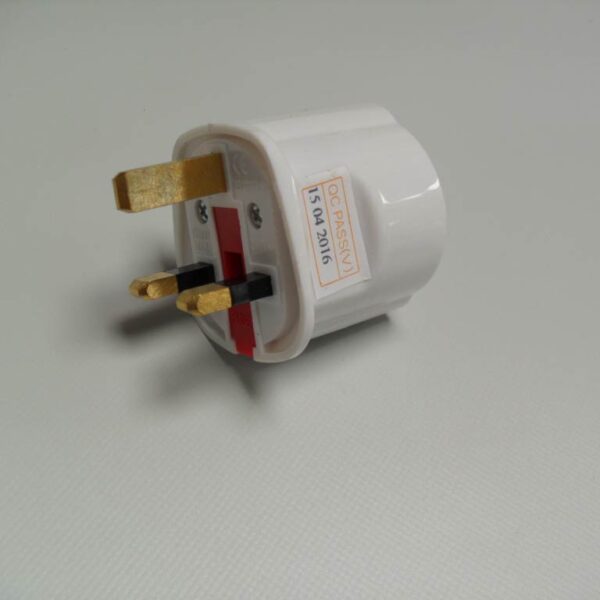 3 Pin Travel Plug